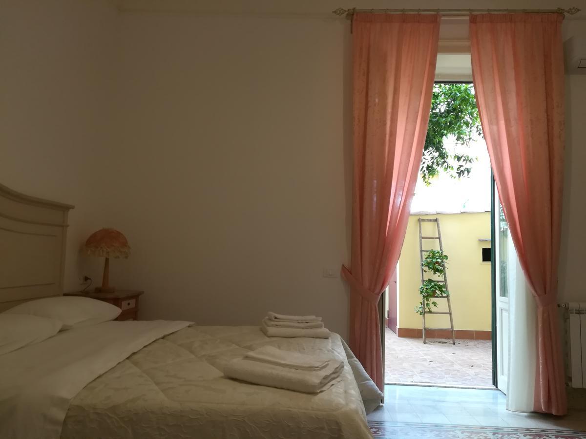 Hotel Le Rose del Viale Palermo Esterno foto