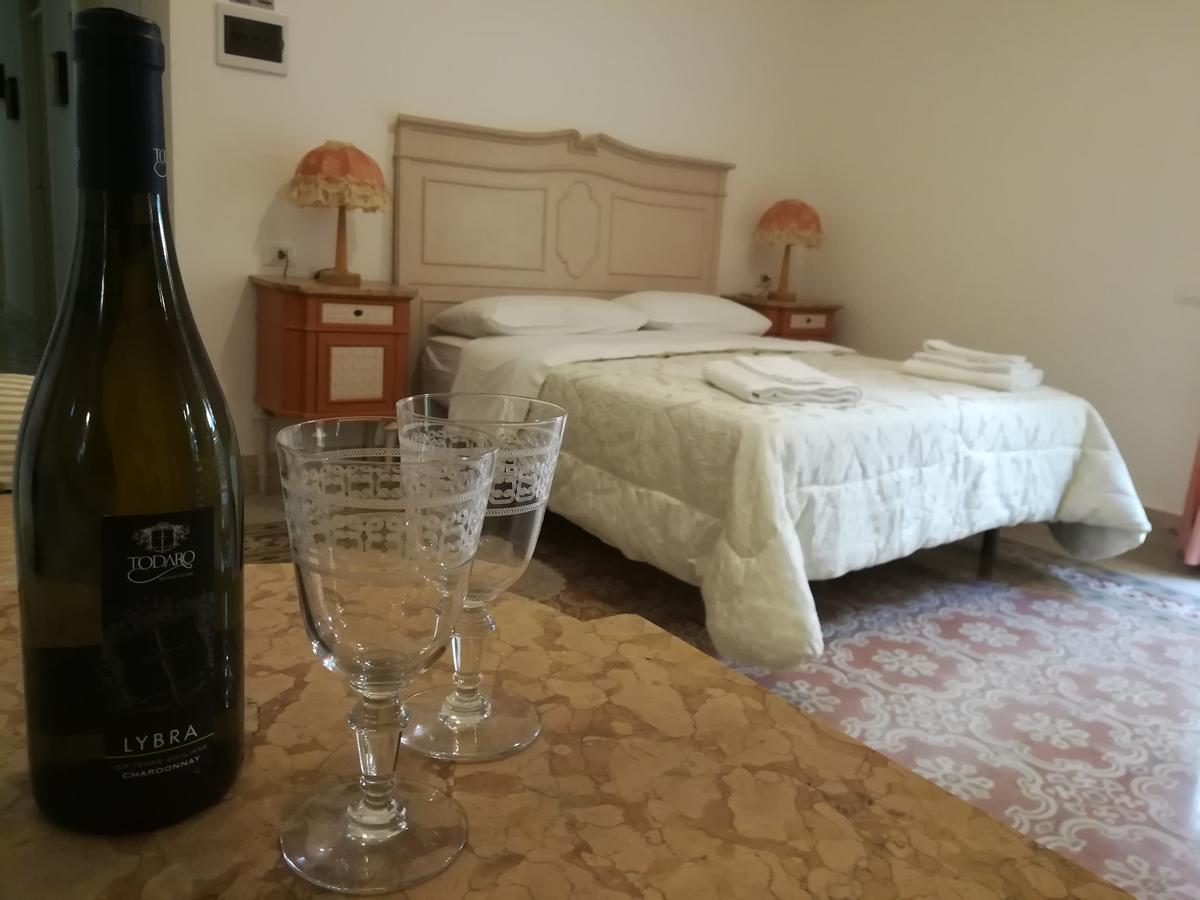 Hotel Le Rose del Viale Palermo Esterno foto